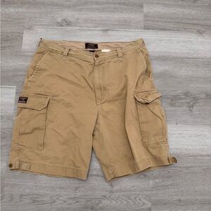 Abercrombie & Fitch cargo shorts (38)